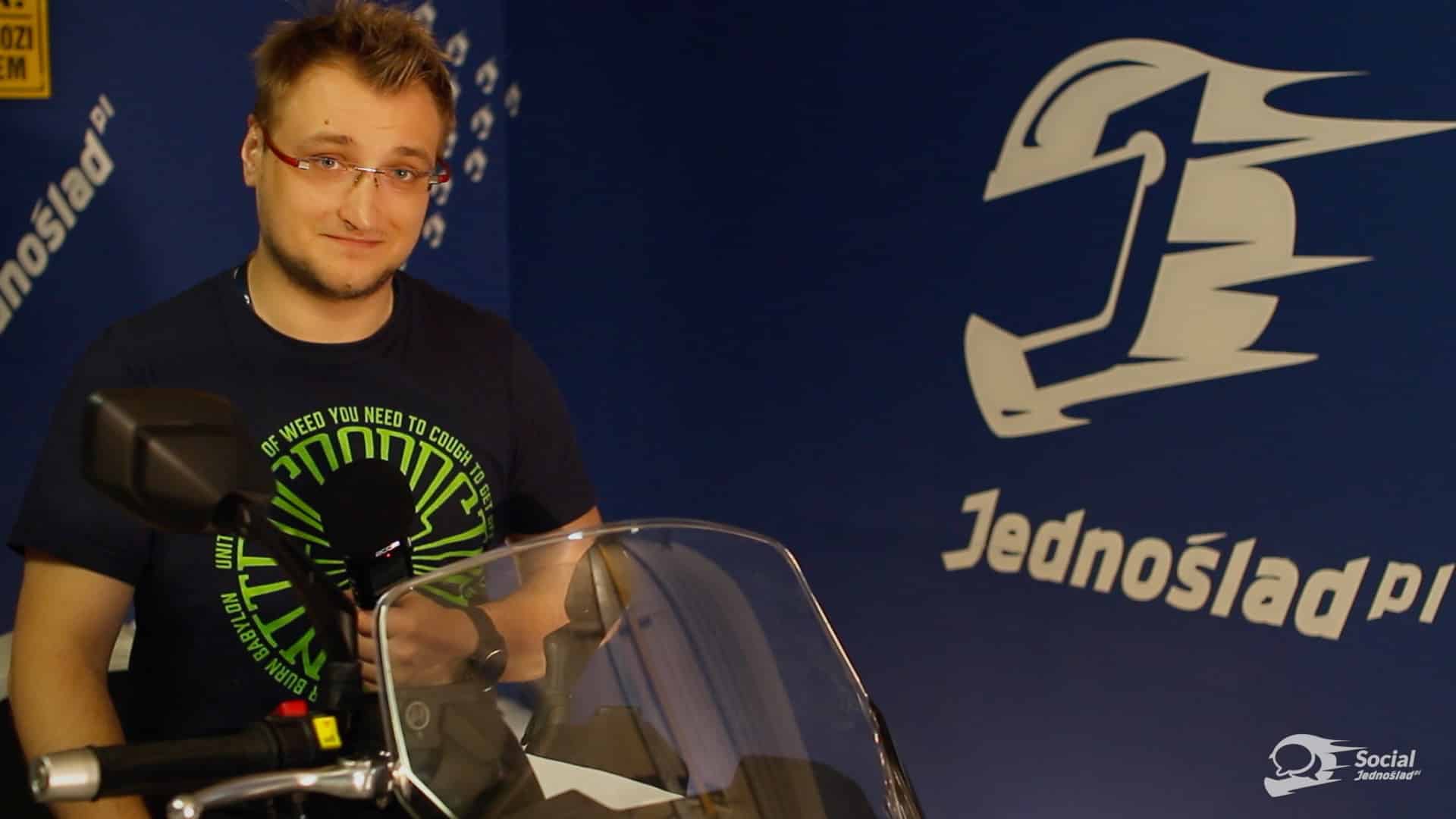 Motorower 50 ccm po odebraniu prawka, darmowe naklejki i działanie ABS #21 Social Jednoślad.pl