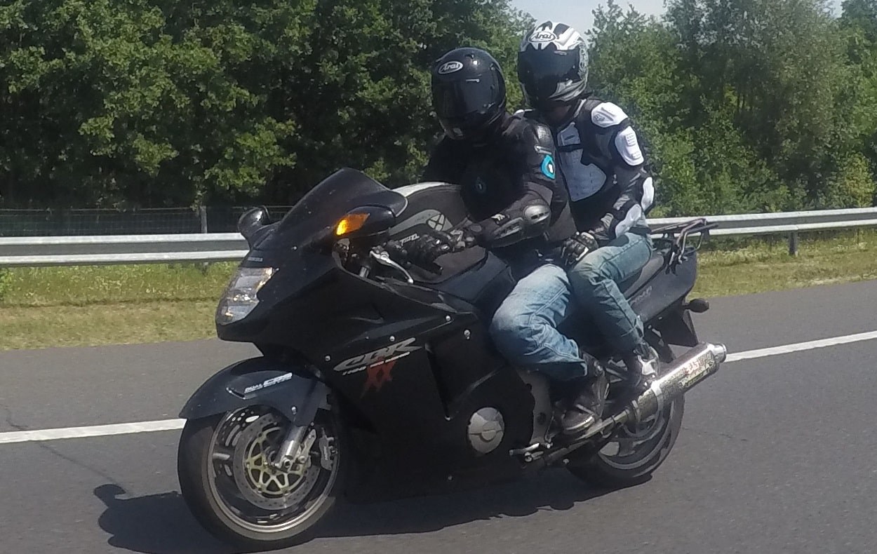 Jak ubrać się na motocykl w upał