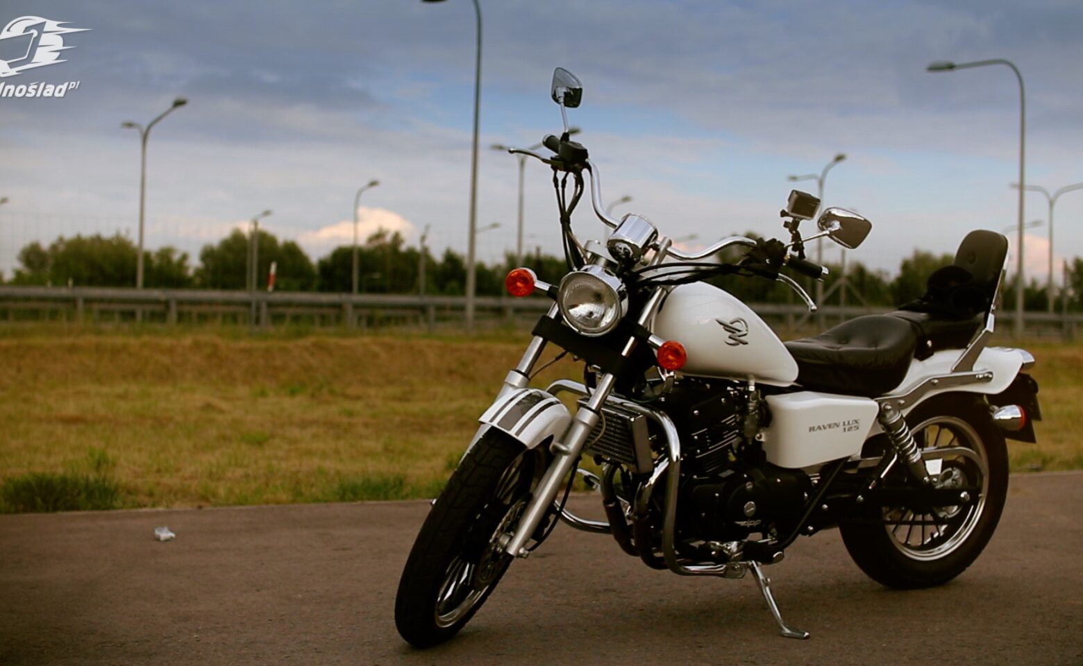 Zipp Raven Lux 125: Poznaj wszystkie jego detale z bliska