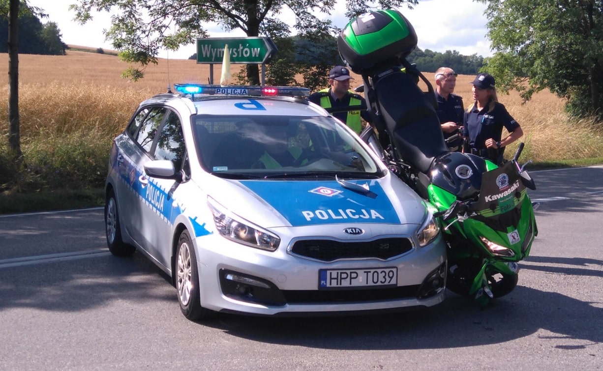 Motocyklowy wypadek z udziałem Kawasaki Versys 1000 podczas Tour de Pologne