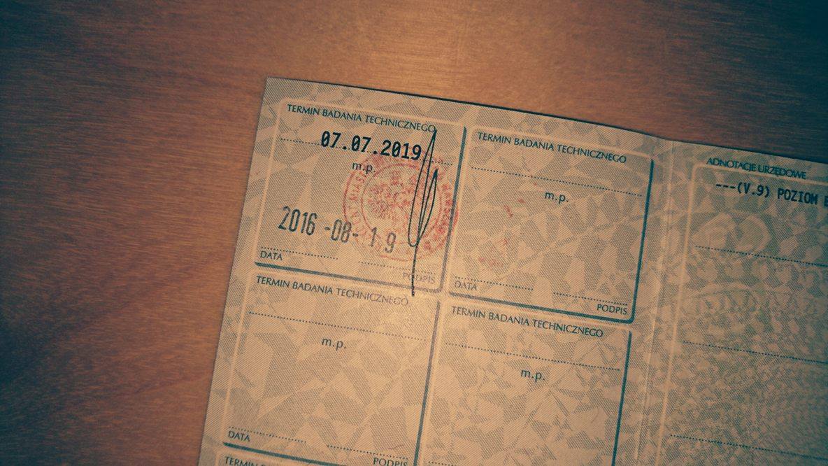 Dowód rejestracyjny: Co grozi za jazdę bez przeglądu rejestracyjnego motoroweru i motocykla