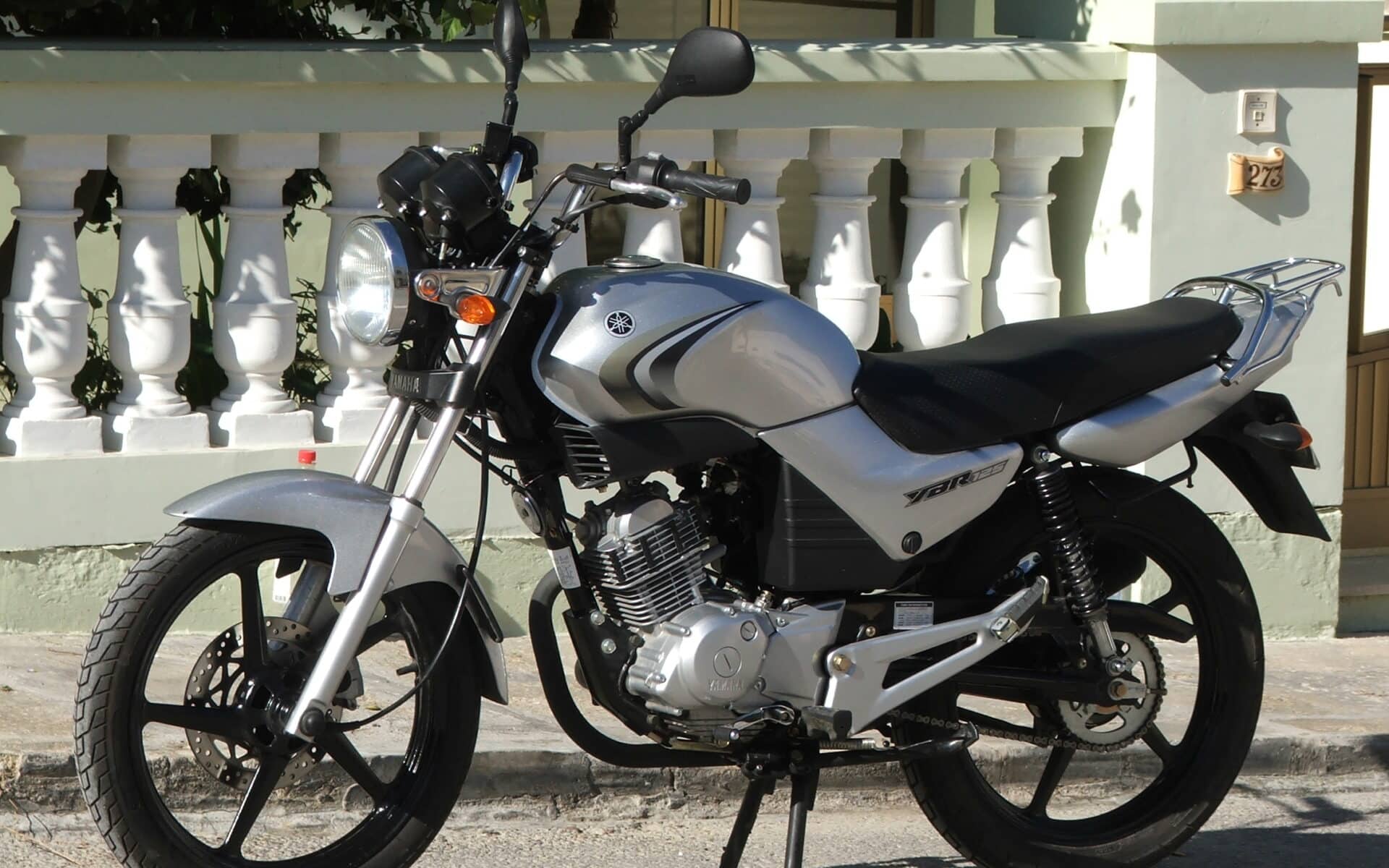 Yamaha YBR 125 na prawo jazdy kat. B: Dlaczego warto kupić używaną YBR?