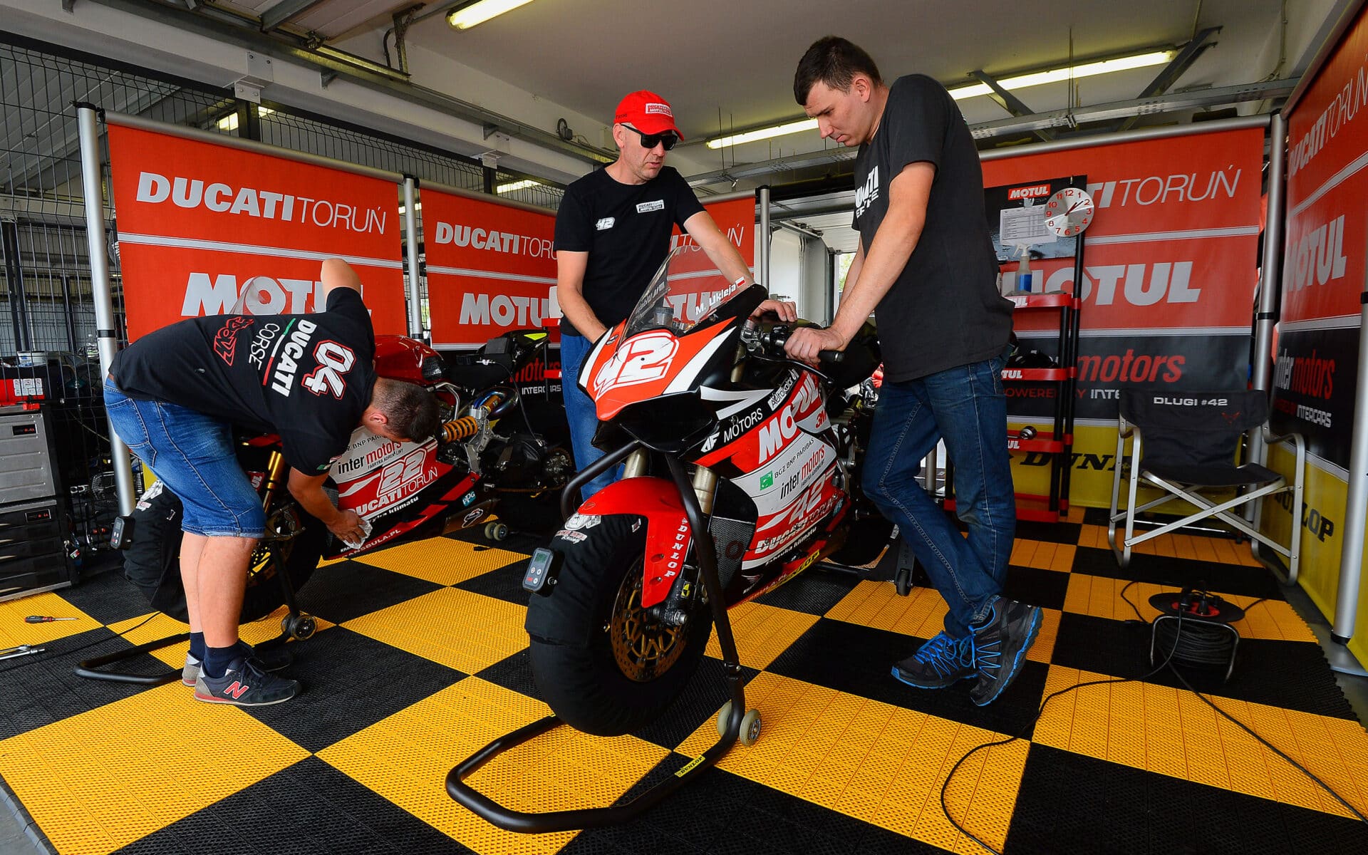 Wyścigowe Motocyklowe Mistrzostwa Polski: Podwójne podium dla Ducati Toruń Motul Team