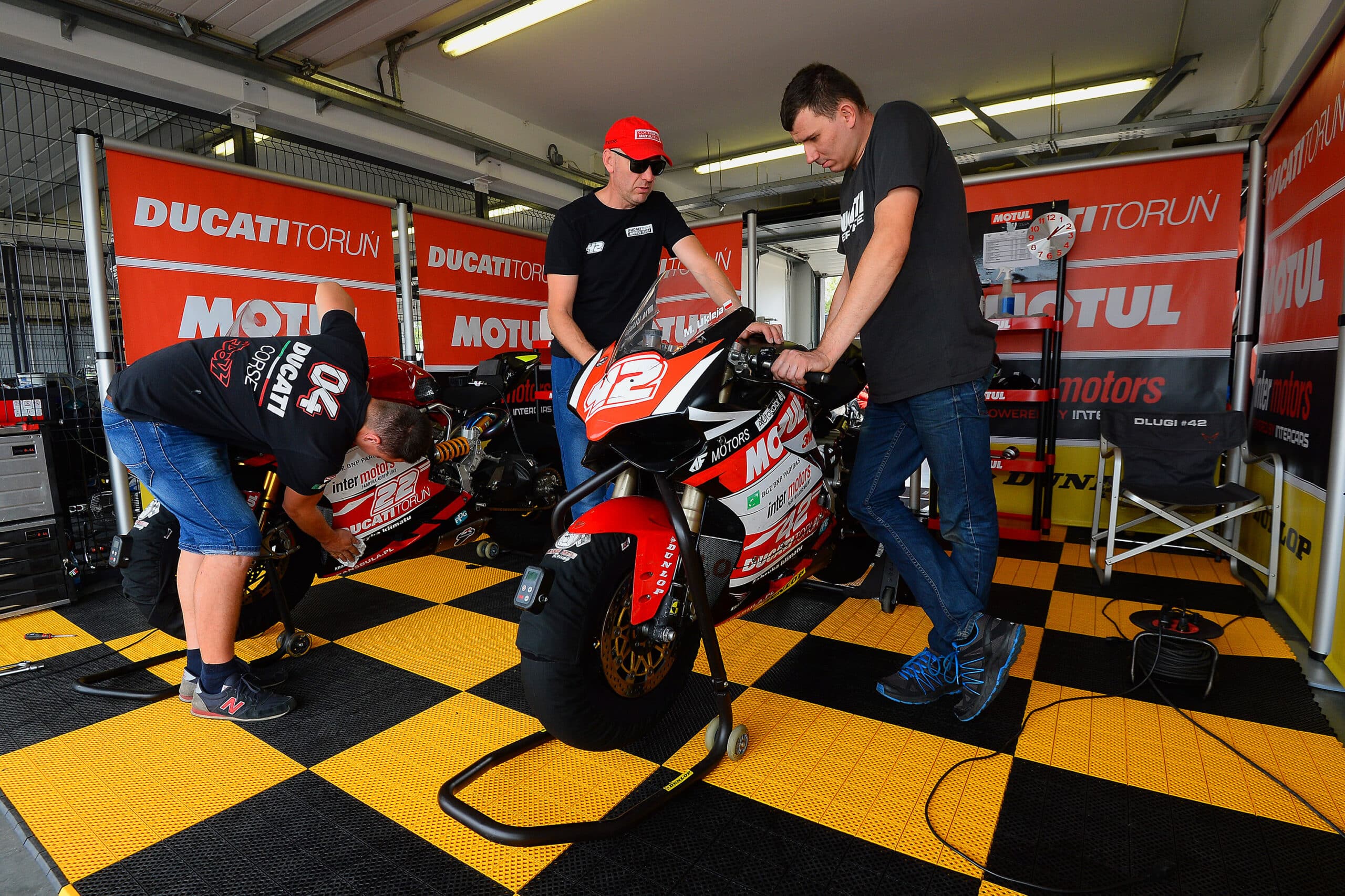 Wyścigowe Motocyklowe Mistrzostwa Polski: Podwójne podium dla Ducati Toruń Motul Team