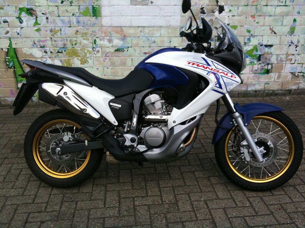 Honda Transalp, motocykl na każdą kieszeń. Czy warto kupić?