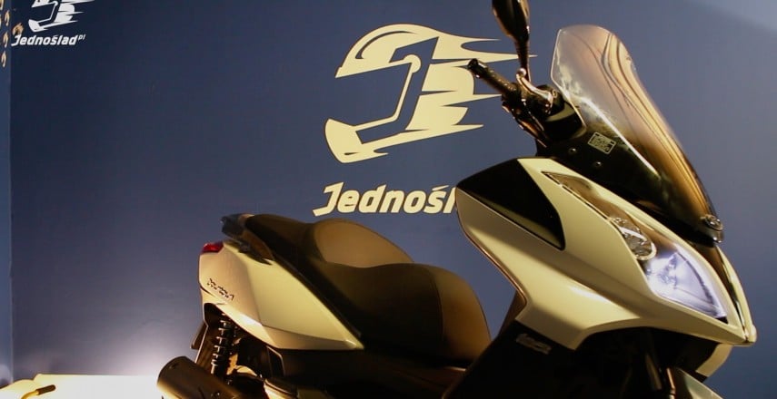 Światła do jazdy dziennej w motocyklu lub skuterze: Czy warto inwestować?