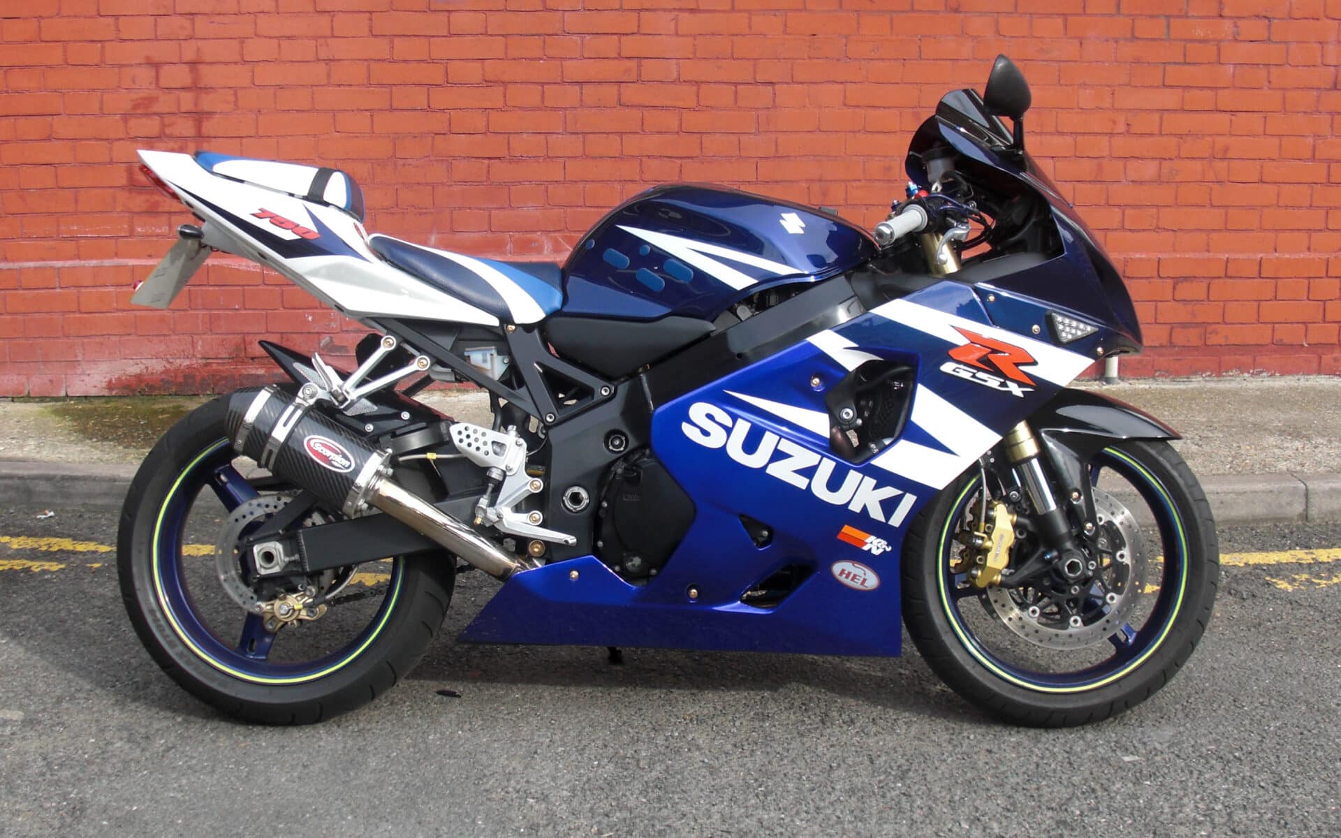 Suzuki GSX-R 750: Opis, Cena, Zdjęcia, Dane techniczne