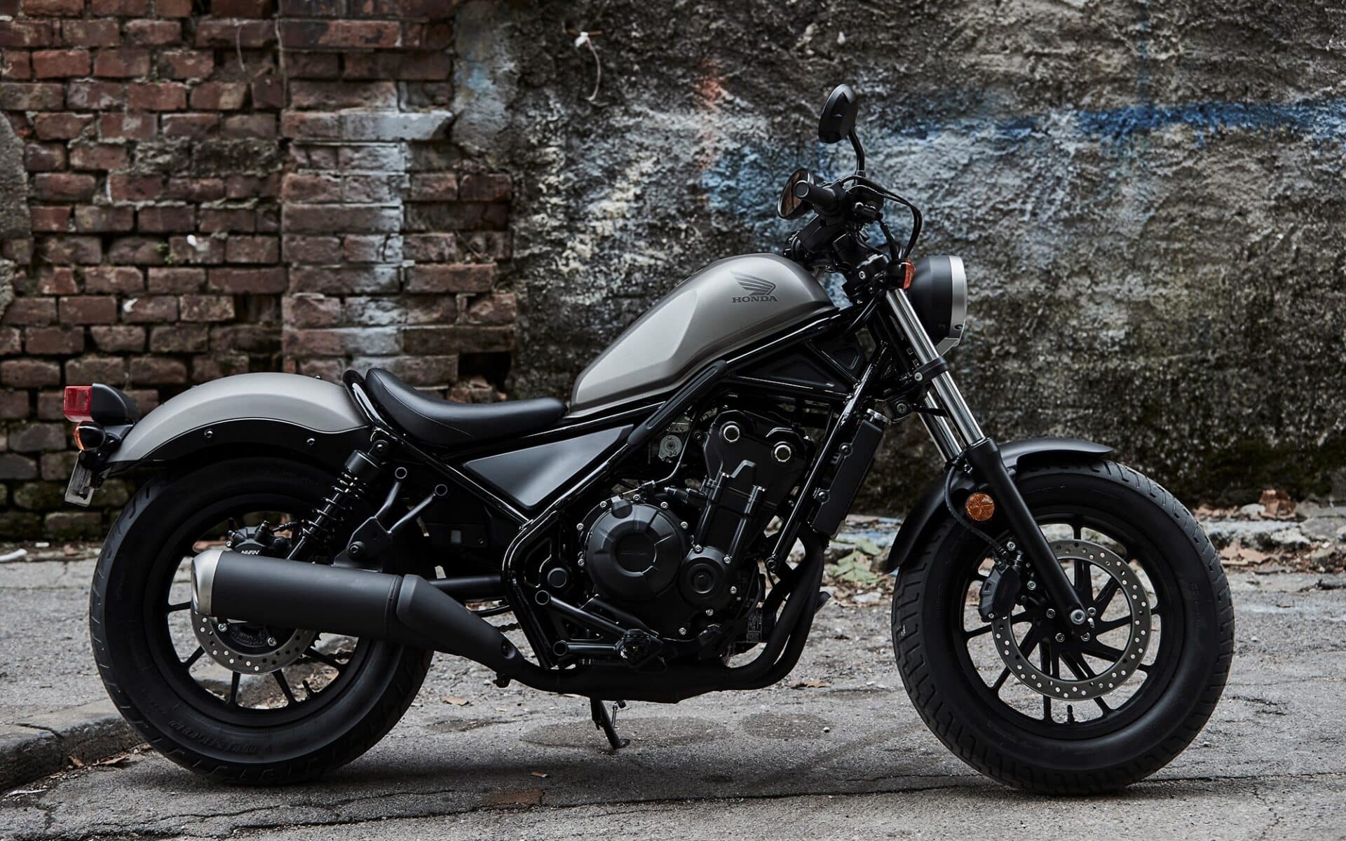 Nowa Honda Rebel – oldschoolowy bobber na kat. A2