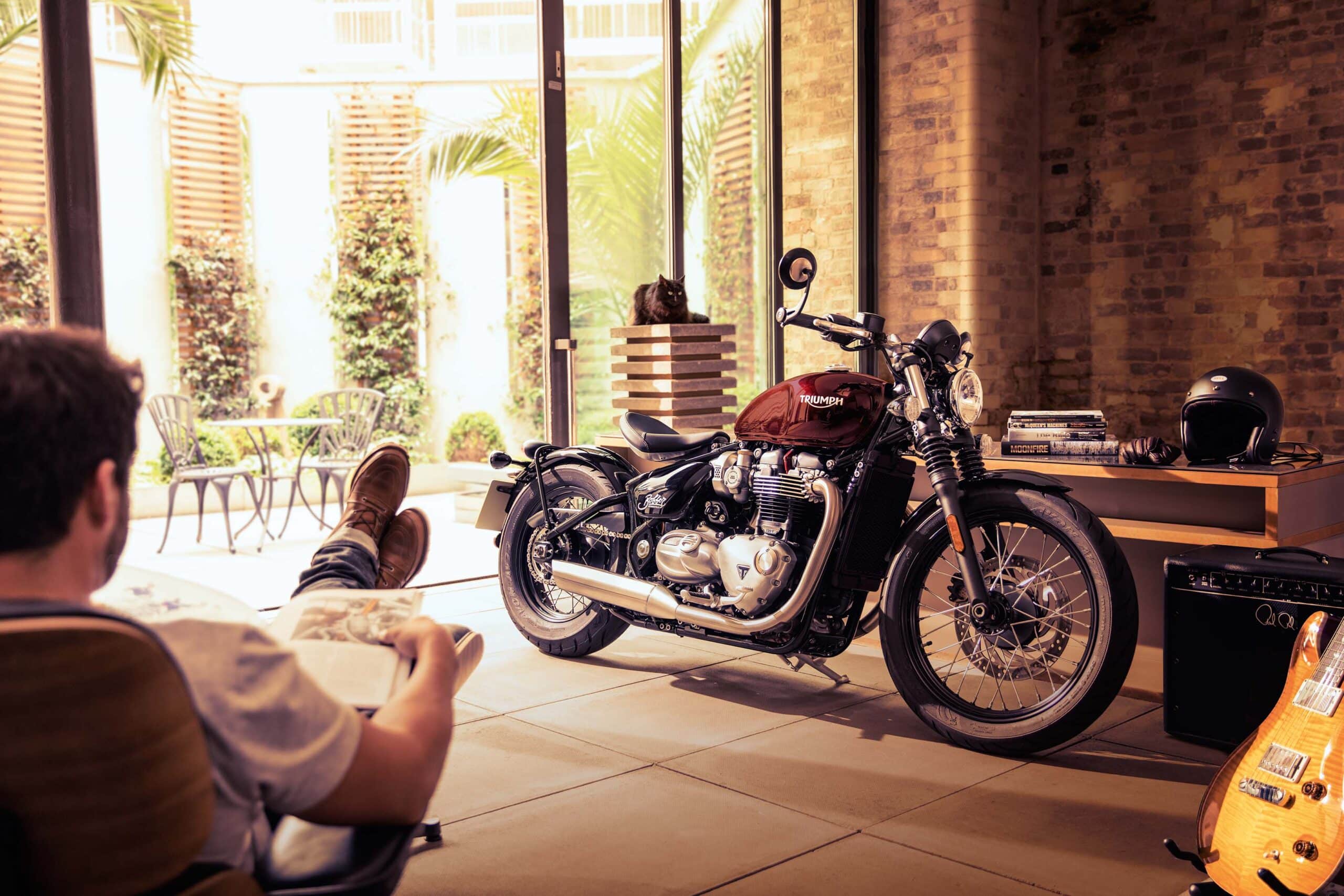 Triumph Bonneville Bobber 2017: Znamy cenę i dane techniczne brytyjskiej nowości