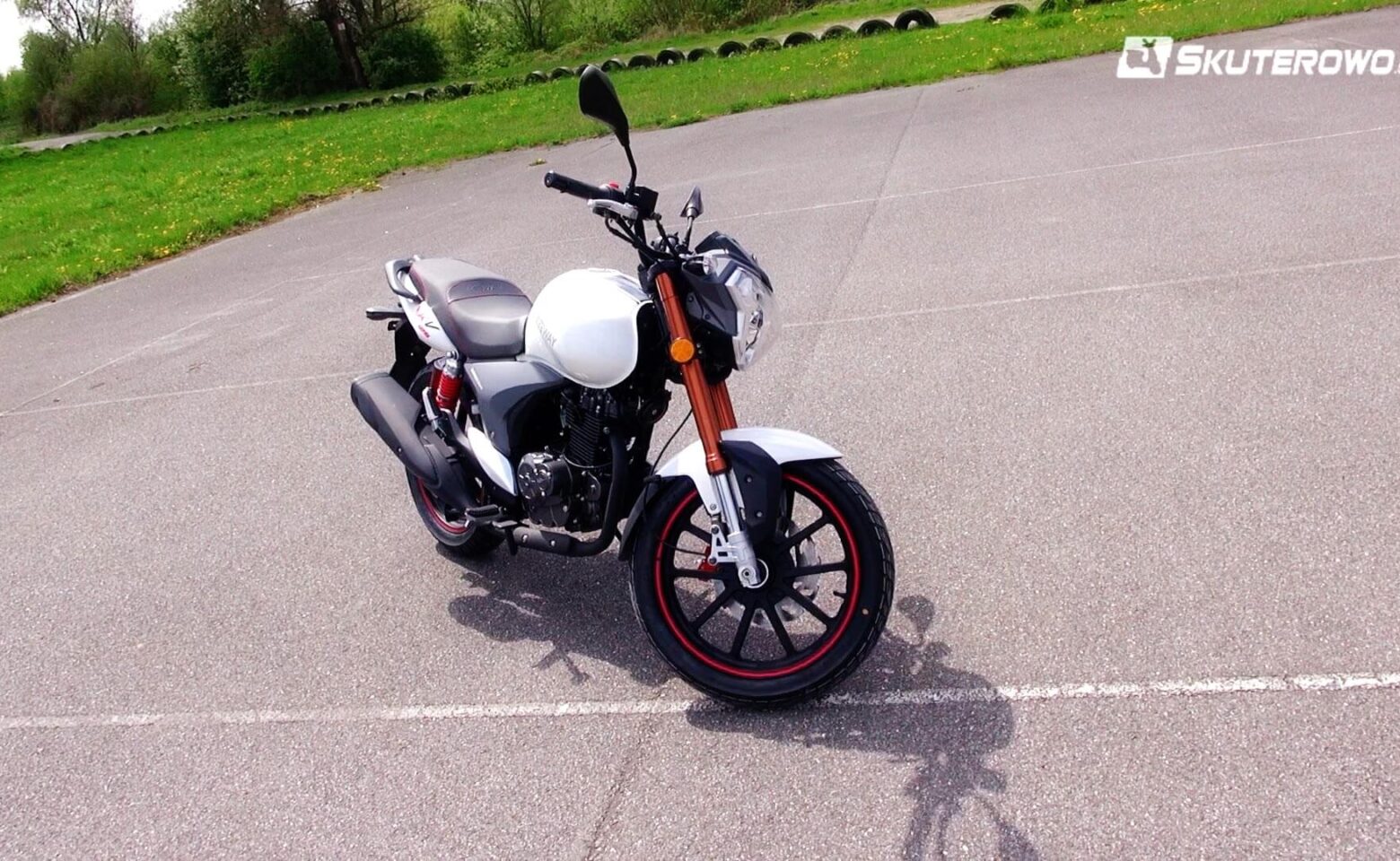 Keeway RKS 125 i RKV 125 2017 są już dostępne w odmianie Euro 4 i systemem CBS. Znamy ceny