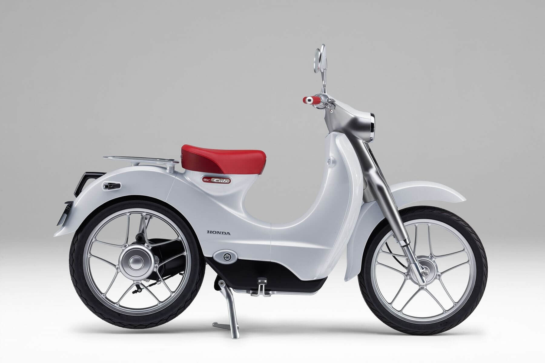 Honda EV-Cub od przyszłego roku. Elektryczny skuter w oldschoolowym stylu