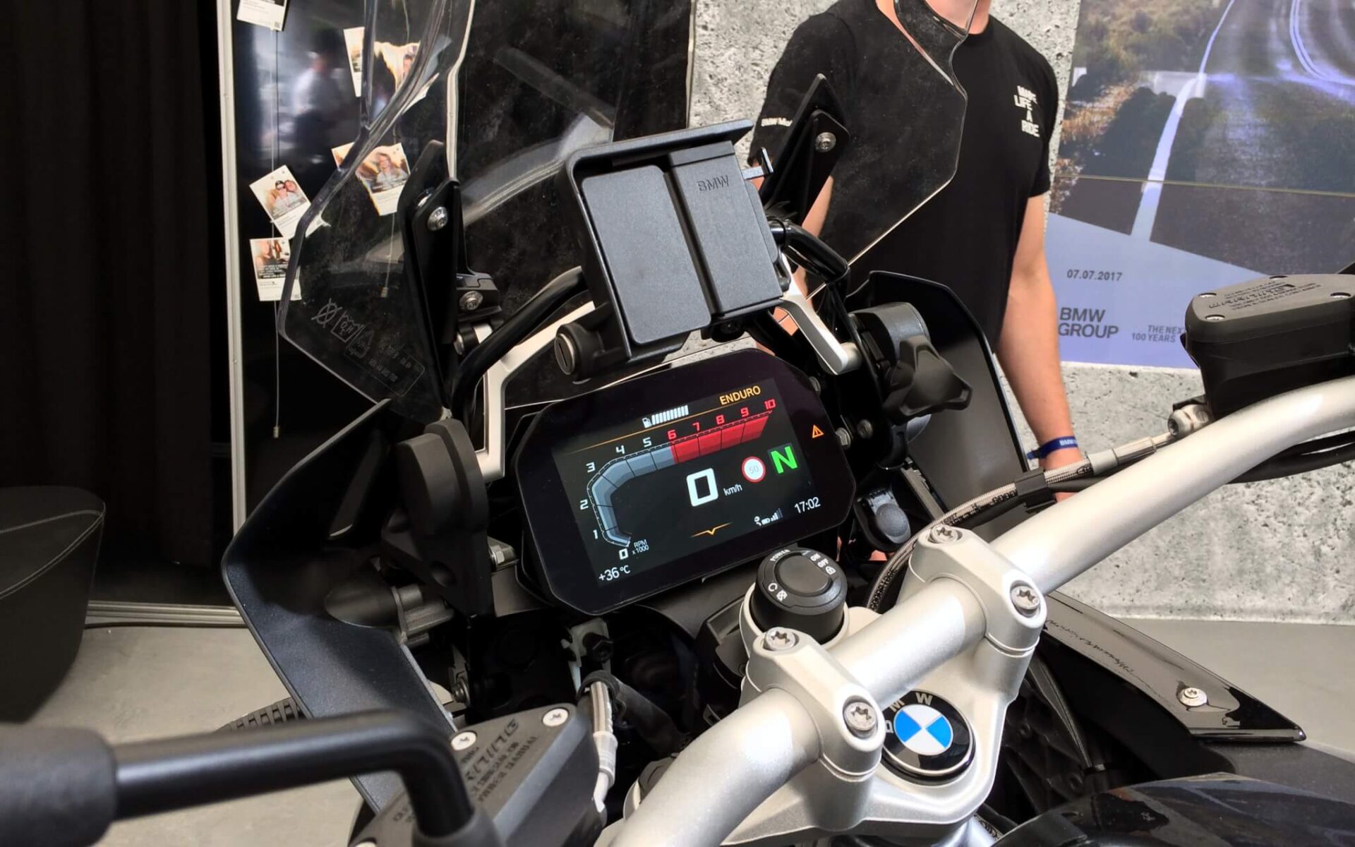 BMW aktualizuje GS-a Adventure i zapowiada nowoczesne systemy multimedialne
