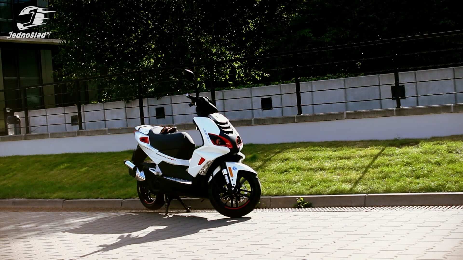 Peugeot Speedfight 4 50 2T Ice Blade: Miejski wojownik na full opcji