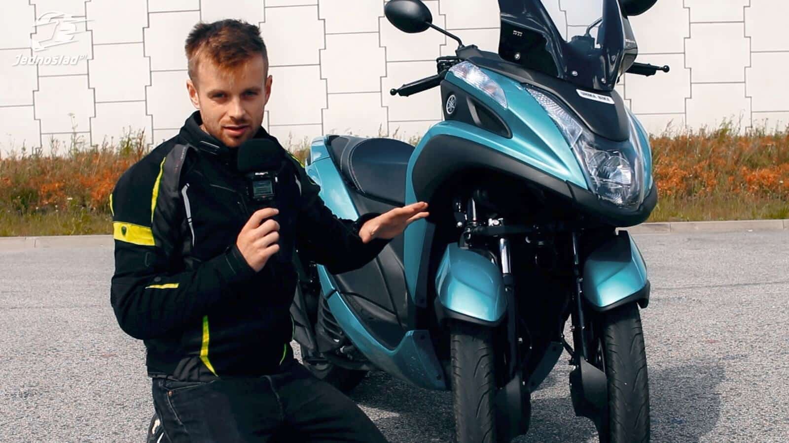 Trójkołowy skuter, który jeździ jak motocykl. Test Yamaha Tricity 125 2017