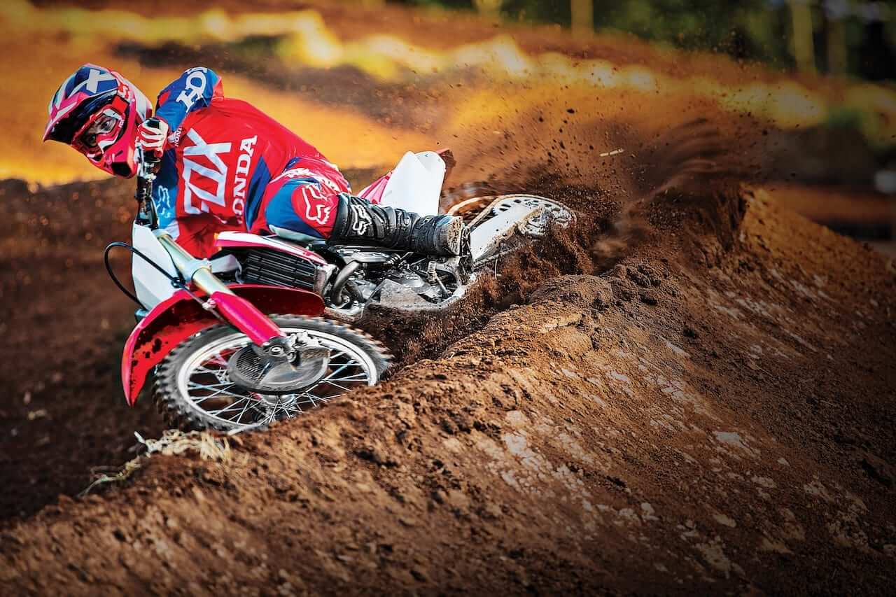 HONDA CRF250R 2018 – lider od pierwszego zakrętu