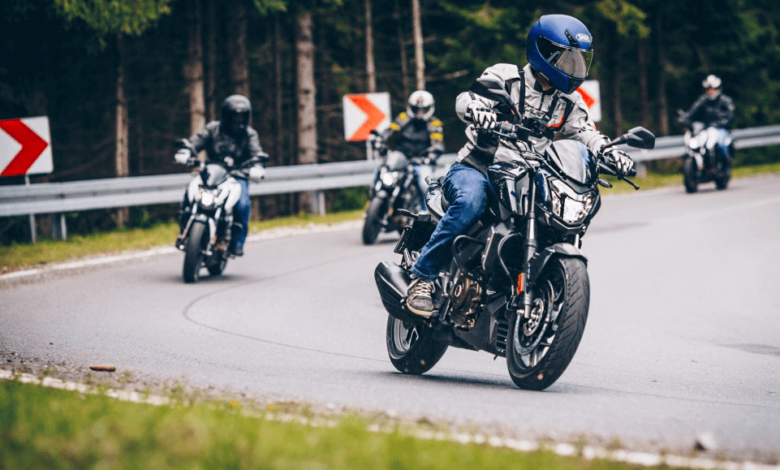 Ile będzie kosztował Bajaj Dominar 400, 35 konny naked na A2? 14 999 zł!