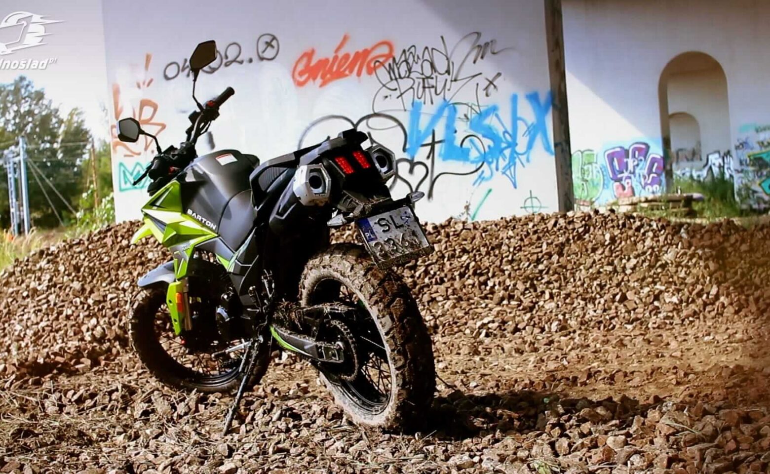Barton Hyper 125: Tanie enduro dla początkujących z prawem jazdy B