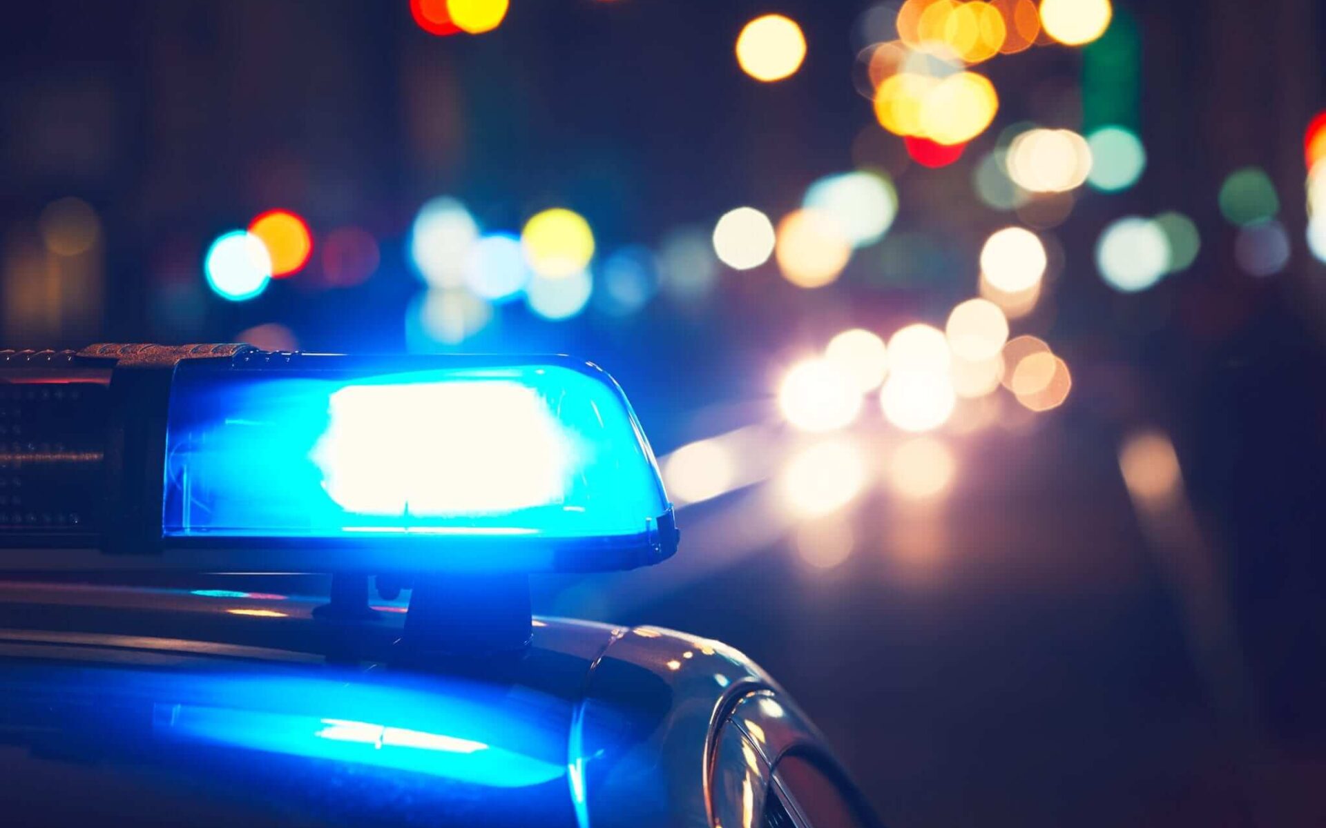 Policjanci z Słupcy kontrolowali pojazdy przy pomocy… księdza!