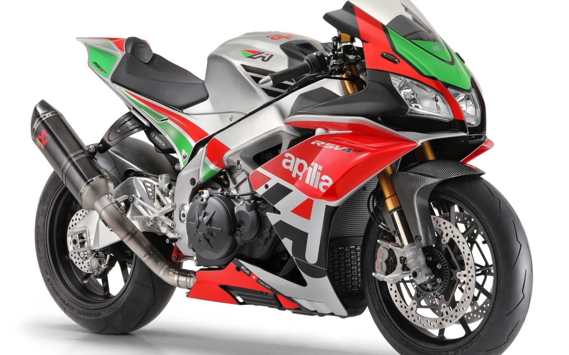 Aprilia RSV4 RF 2018 ze skrzydłami wprost z MotoGP