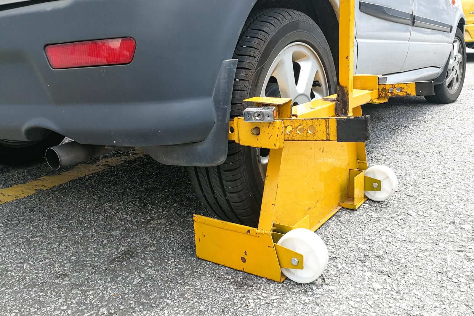 9 zł za godzinę. Miasta tyle będą mogły kasować za parking po zmianach przepisów