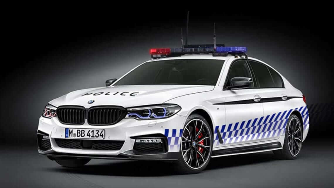 Jak rozpoznać nowe policyjne BMW 330i xDrive? BMW policji