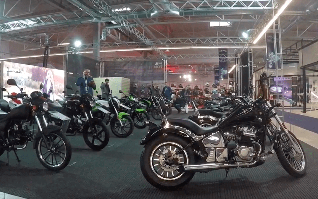 Junak o bieżącej kolekcji 2018 – M12 Vintage, 125 RZ, 125 Racer Euro IV