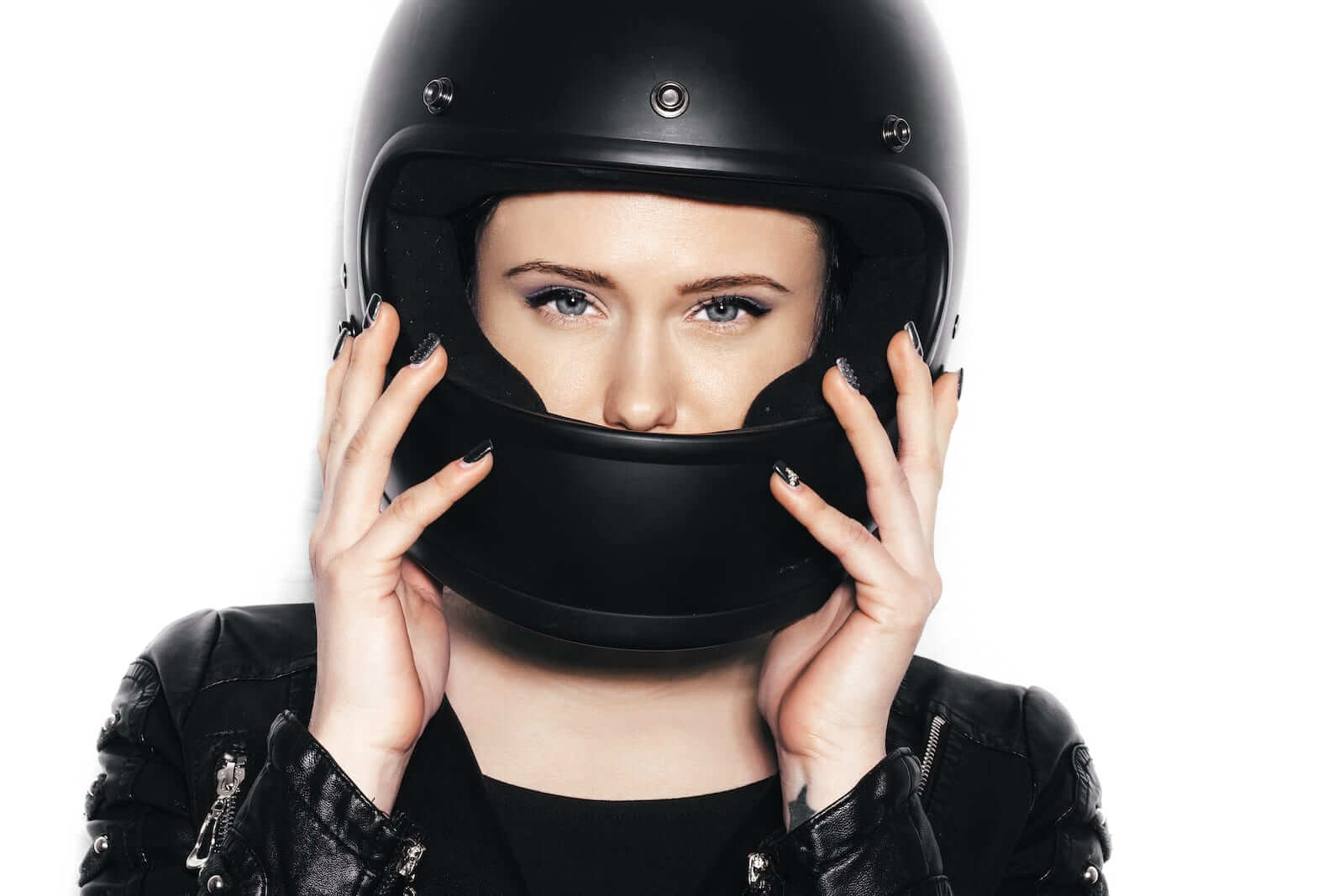 Kask motocyklowy do 1000 zł. 3 propozycje na sezon 2018