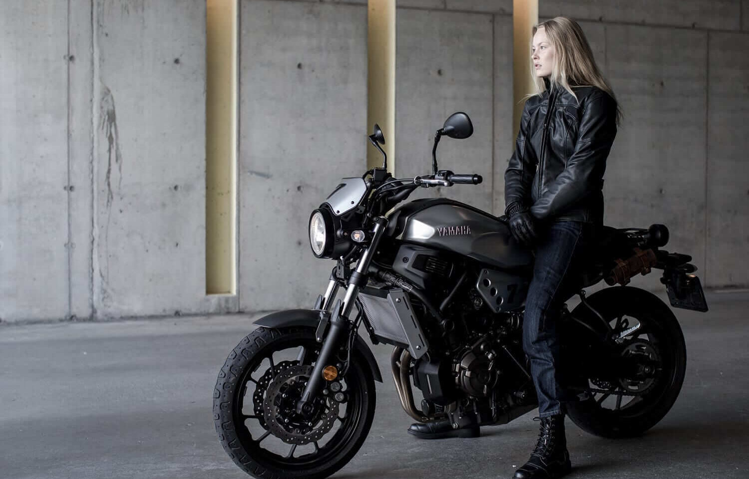 Motocyklowa kurtka za 1000 zł lub 1500 zł. Co wybrać w 2018? Kurtka dla motocyklisty