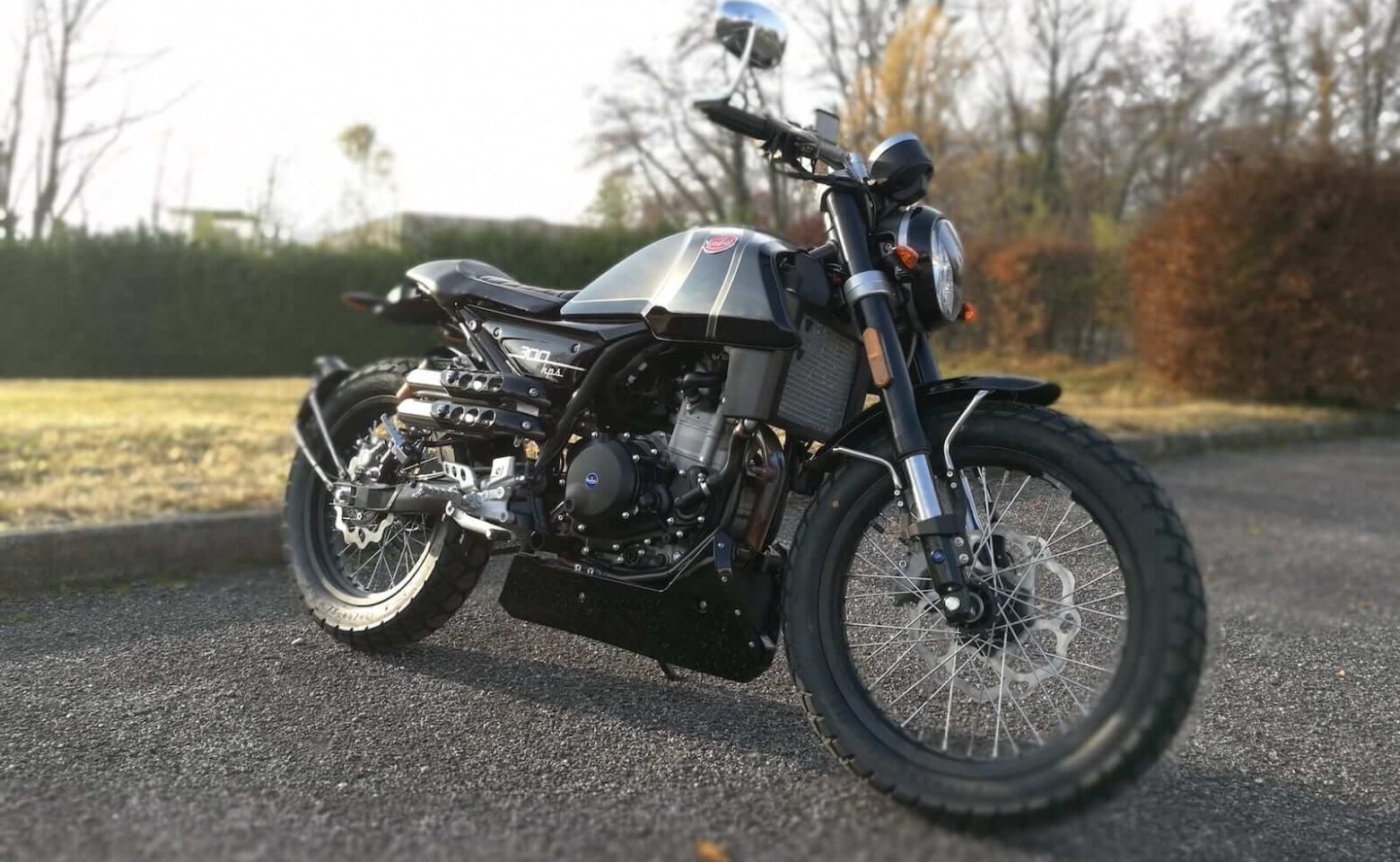 F.B Mondial HPS 300: Dane techniczne, cena i opinie