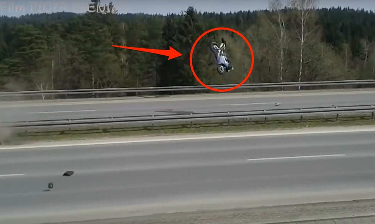 Patelnia Chabówka 2018. O tym dlaczego motocyklistom w grupie odparowuje IQ
