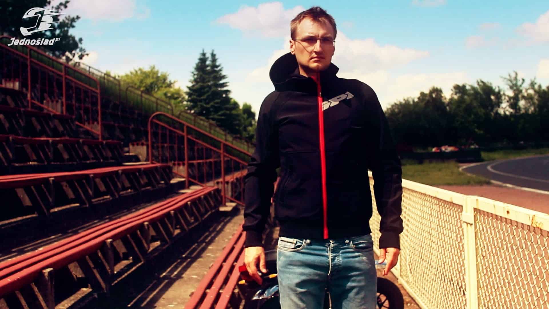 „Dlaczego jeździsz w bluzie i jeansach na motocyklu?!” Moje ciuchy Spidi