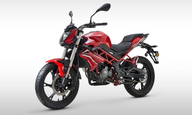 Benelli BN125 już dostępne u dealerów. Ceny od 8600 zł