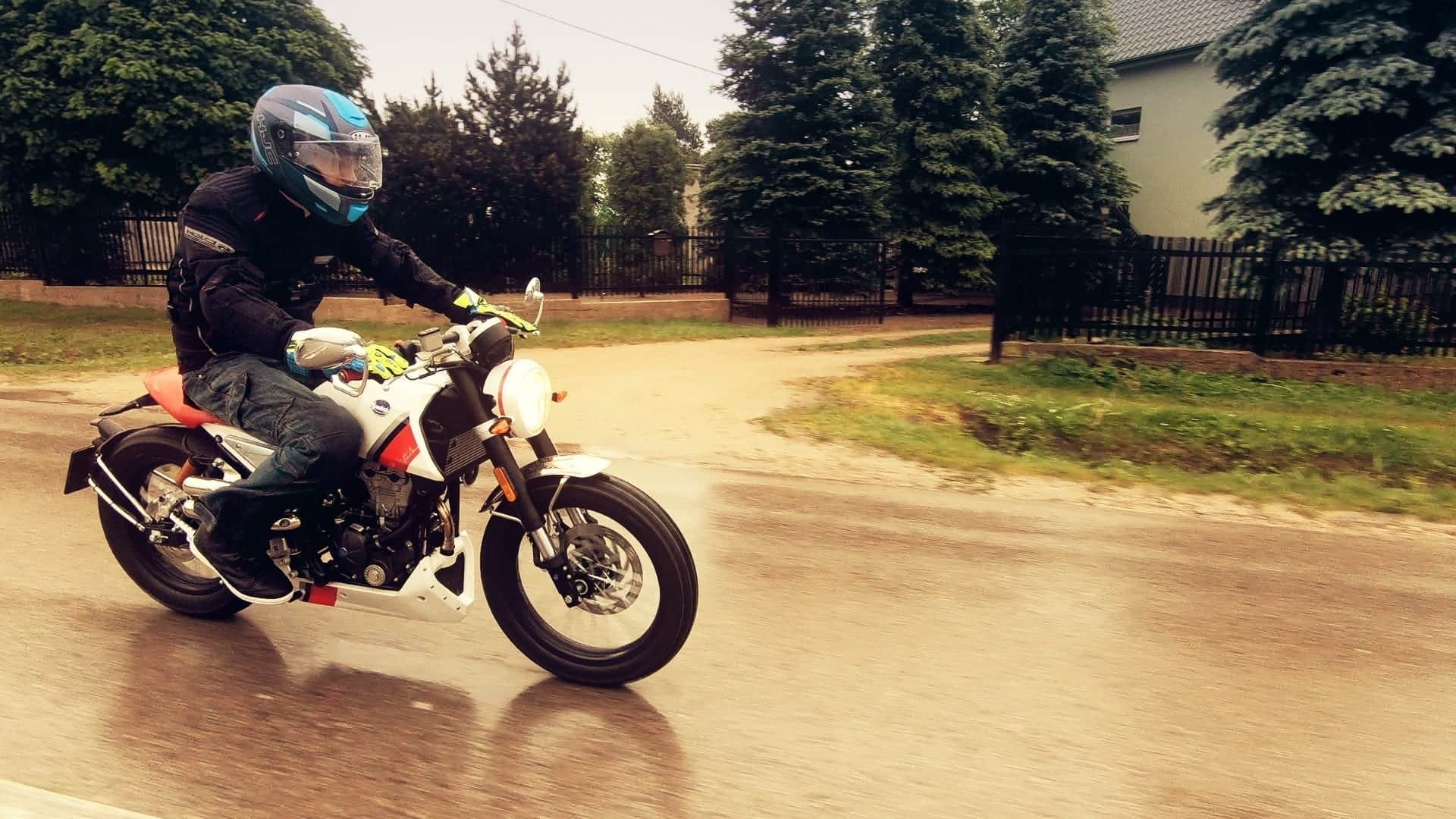 FB Mondial HPS 125: Intrygująca marka i intrygujący motocykl na prawo jazdy B