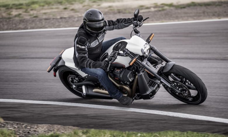 Harley-Davidson FXDR 114 na 2019 rok. Nowy model z Milwaukee-Eight 114