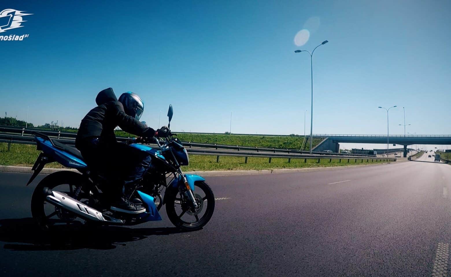 Barton Travel 125: Motocykl za mniej niż 6000 zł