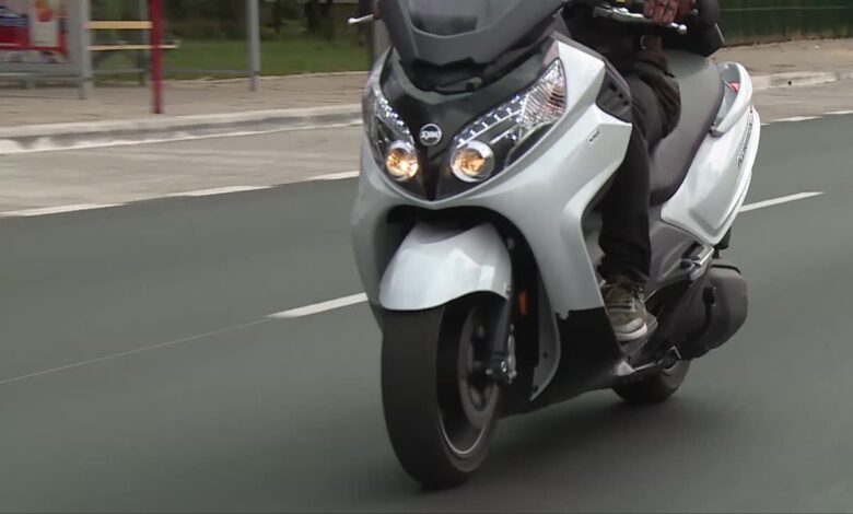SYM Maxsym 600 2018: Idealny na korki [WIDEO]