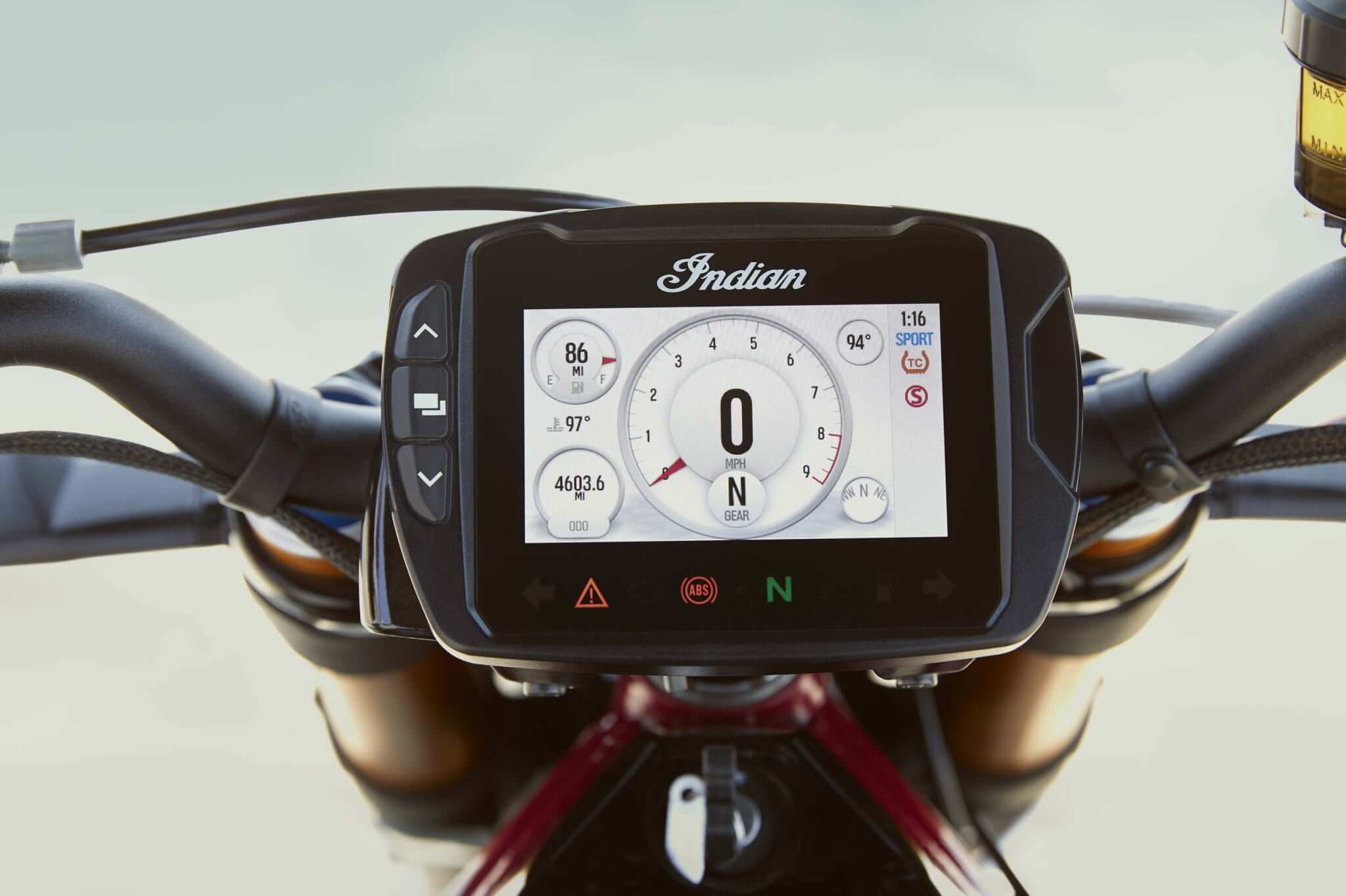 Masz motocykl lub skuter z kolorowym wyświetlaczem? Lepiej uważaj!