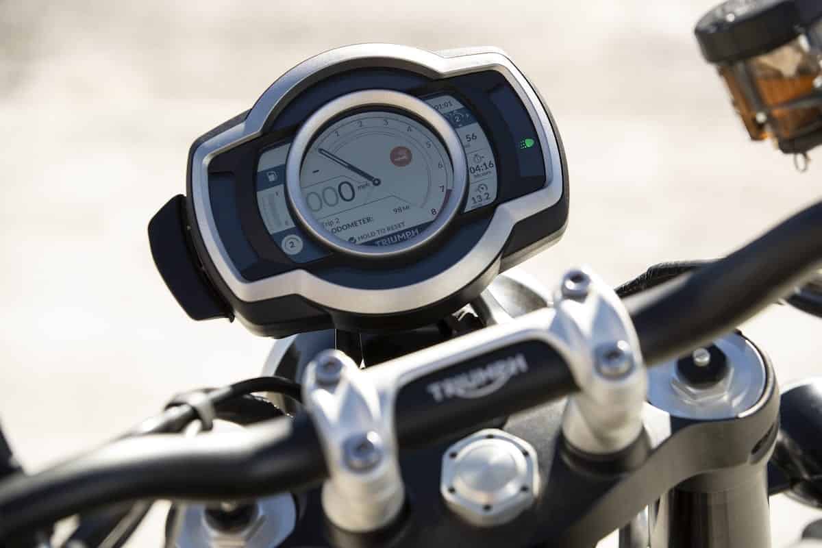 „My Triumph” – innowacyjny system z Mapami Google i obsługą GoPro