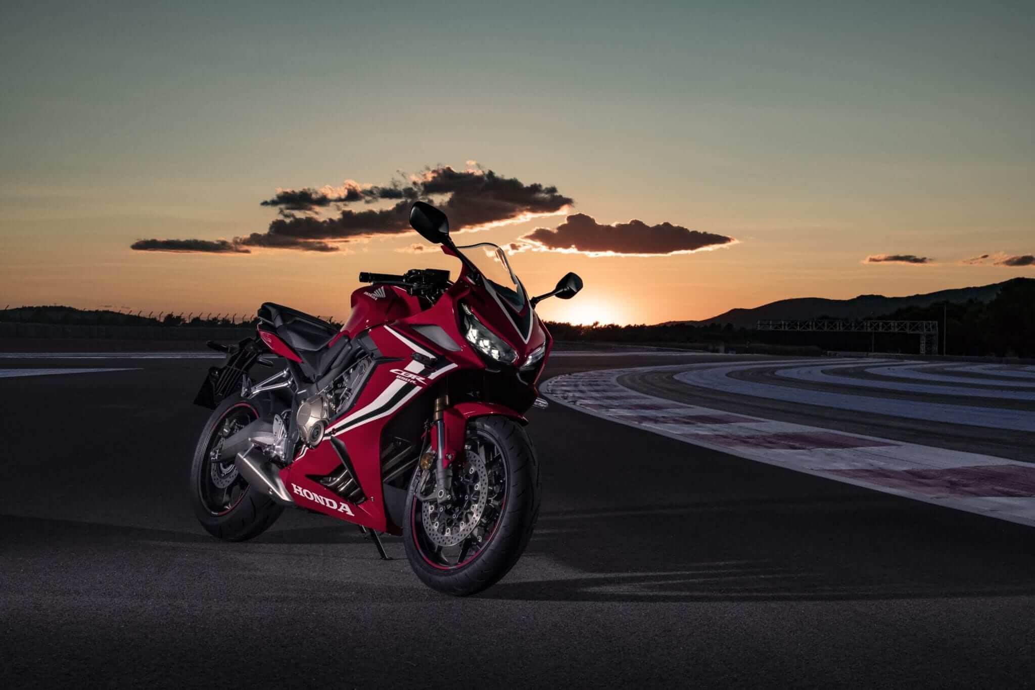 Honda CBR650R 2019. Uniwersalny sportowiec