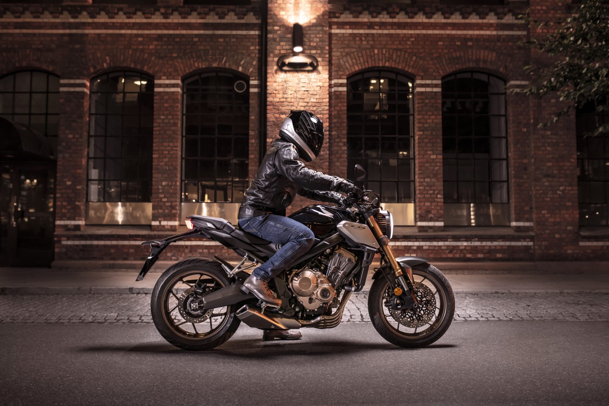 Honda CB650R 2019. Kolejny z gamy Neo Sports Cafe