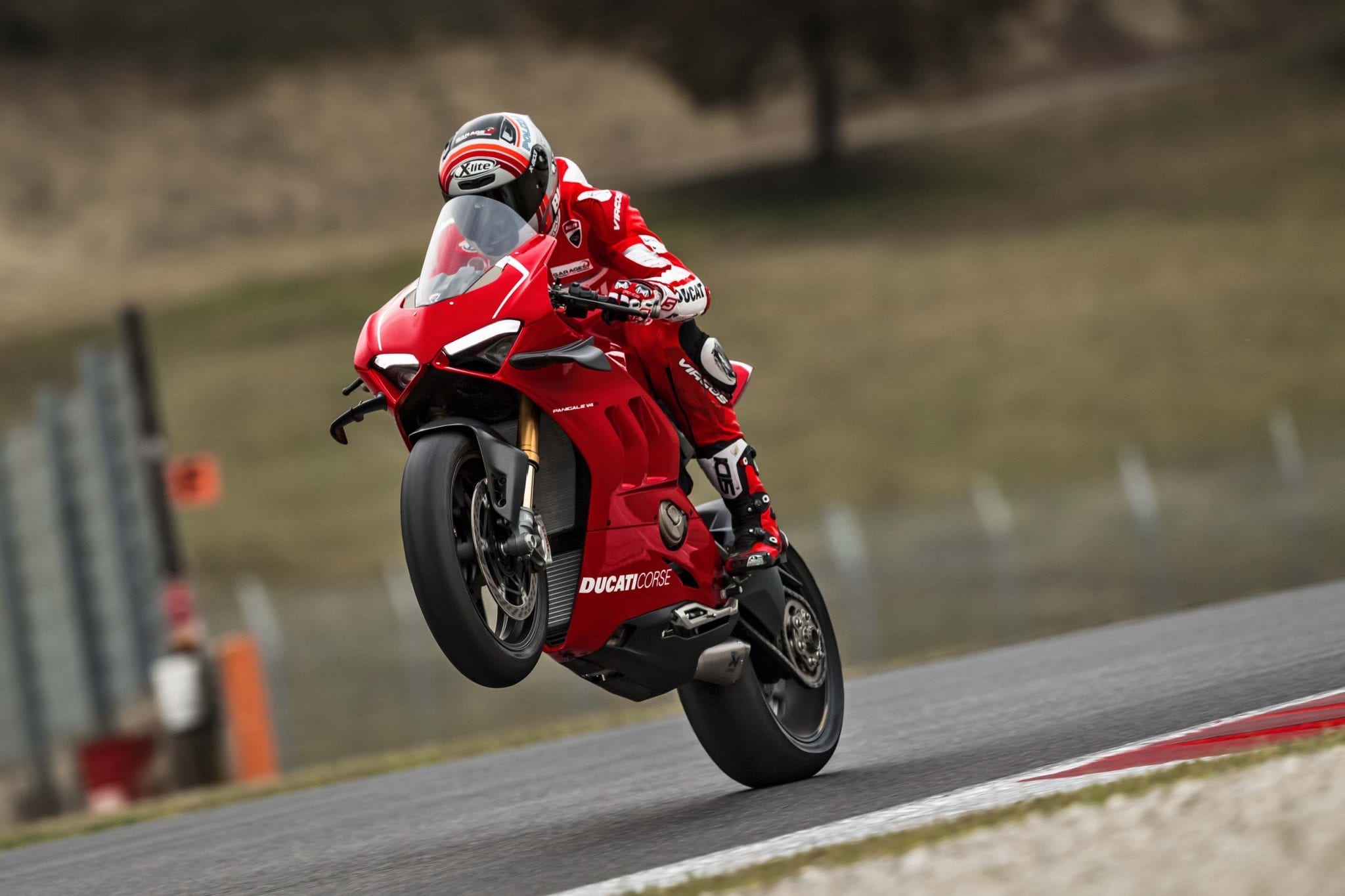 Ducati Panigale V4R 2019. 231 KM prosto z MotoGP! 
