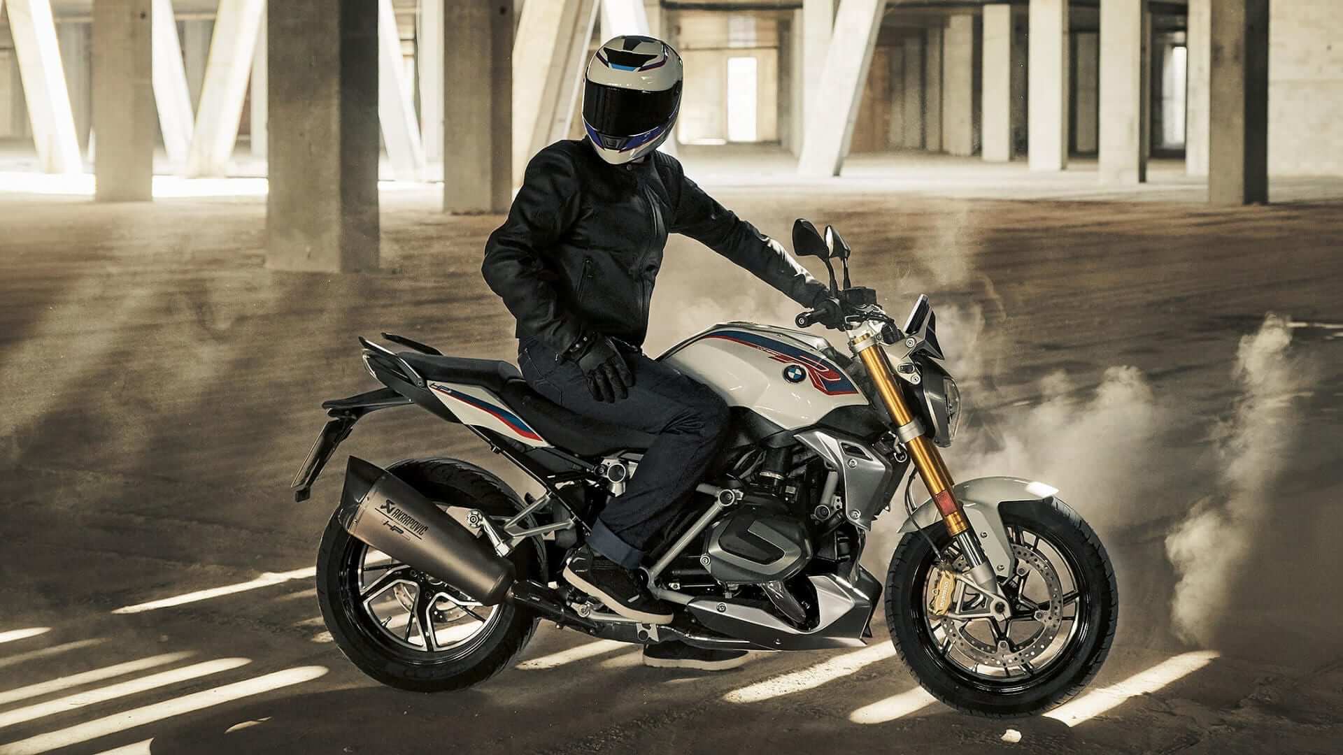 BMW R 1250 R 2019 i BMW R 1250 RS 2019. Sportowy turysta w dwóch wydaniach