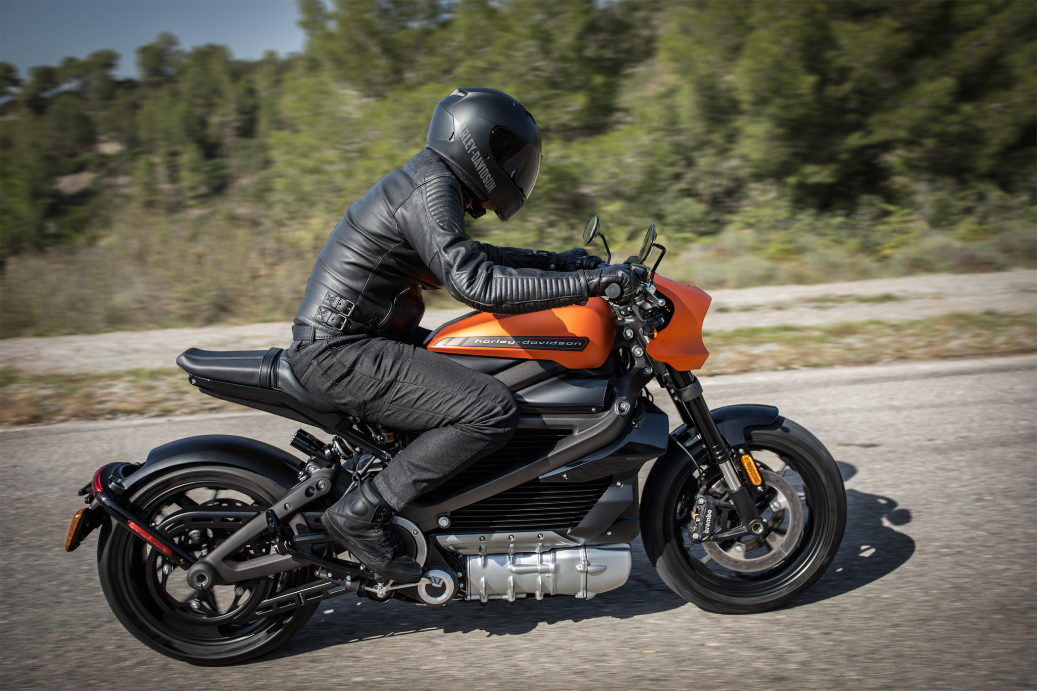 Elektryczny Harley-Davidson LiveWire 2019 z większym zasięgiem. Ponad 220 km!