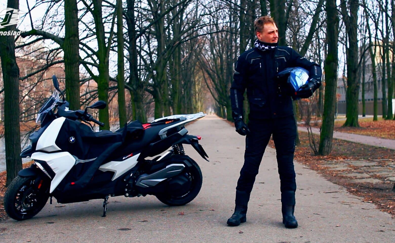 Jak ubrać się na motocykl zimą i wczesną wiosną? Odzież Richa i Seca