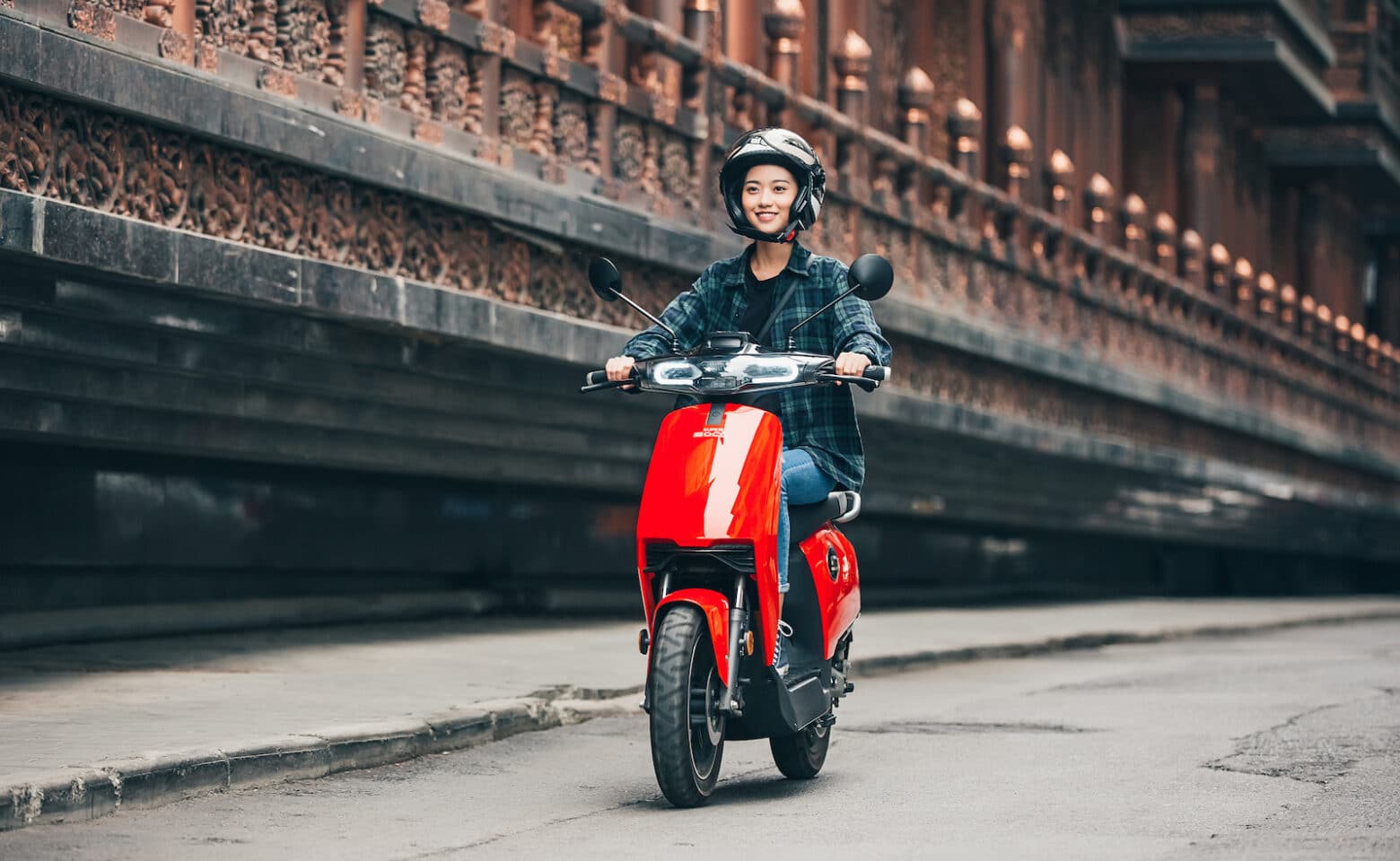 Elektryczne skutery Super Soco. Miejska mobilność wymyślona na nowo!