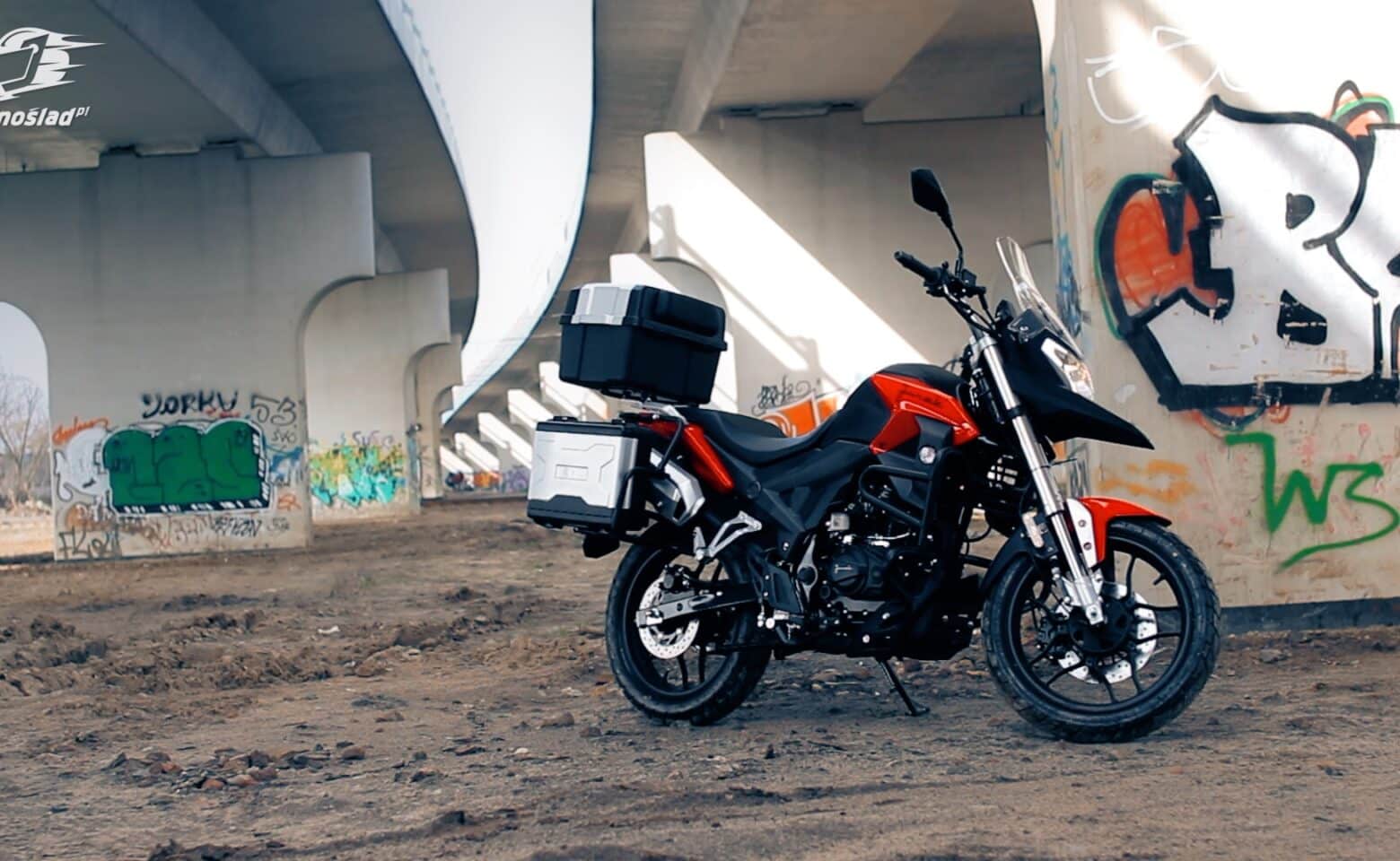 Junak RX One 125: Pierwszy motocykl ADV na prawo jazdy B w kolekcji marki