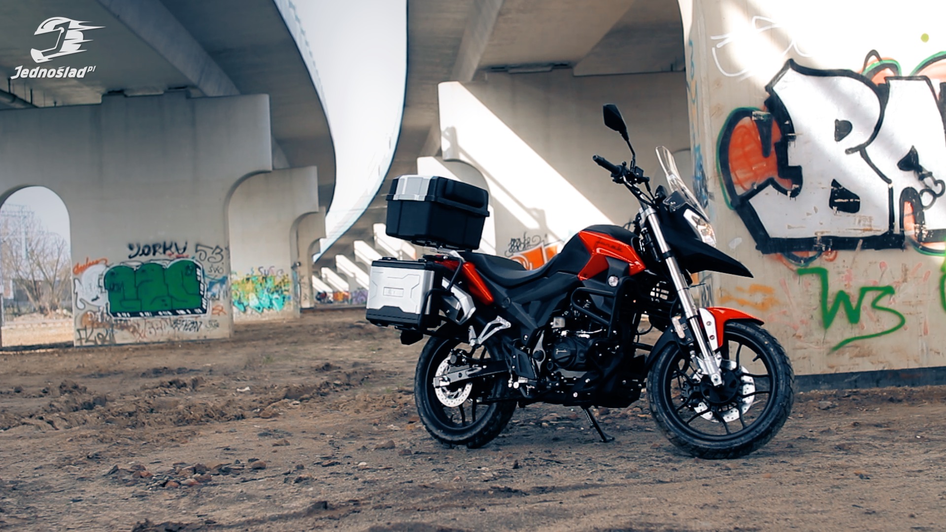 Junak RX One 125: Pierwszy motocykl ADV na prawo jazdy B w kolekcji marki