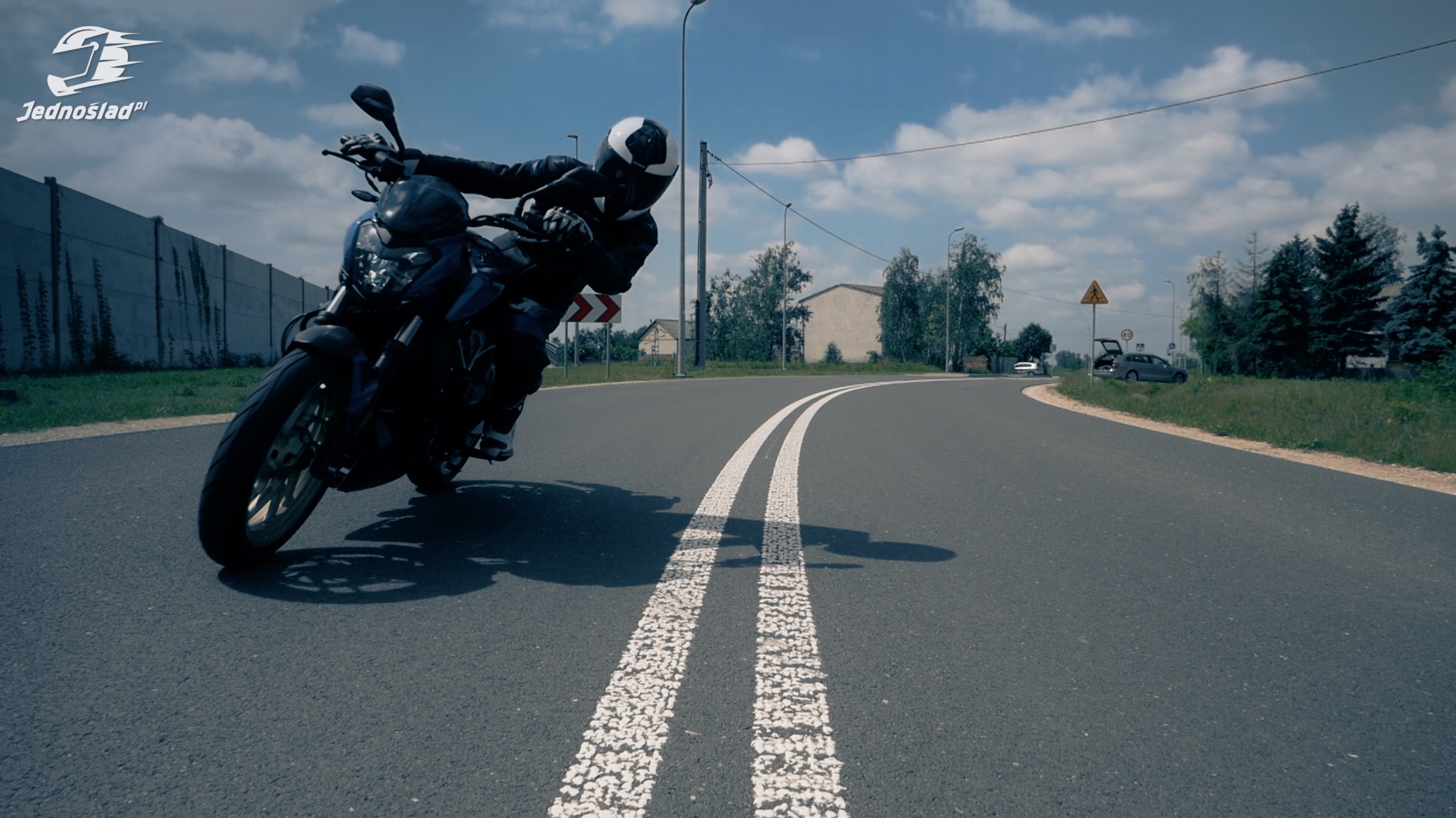 Jazda na motocyklu w kombinezonie. Czy warto? (Kombinezon SECA SRS)