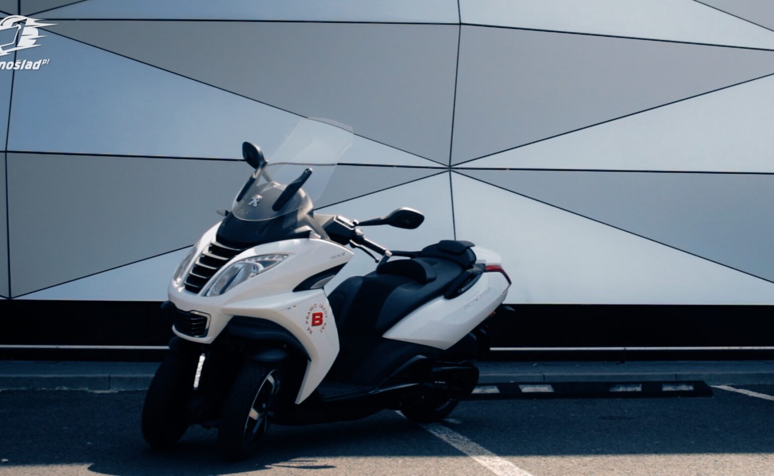 Wszystko co musisz wiedzieć o trójkołowych motocyklach L5e na prawo jazdy B: Prędkość, moc, pojemność…?