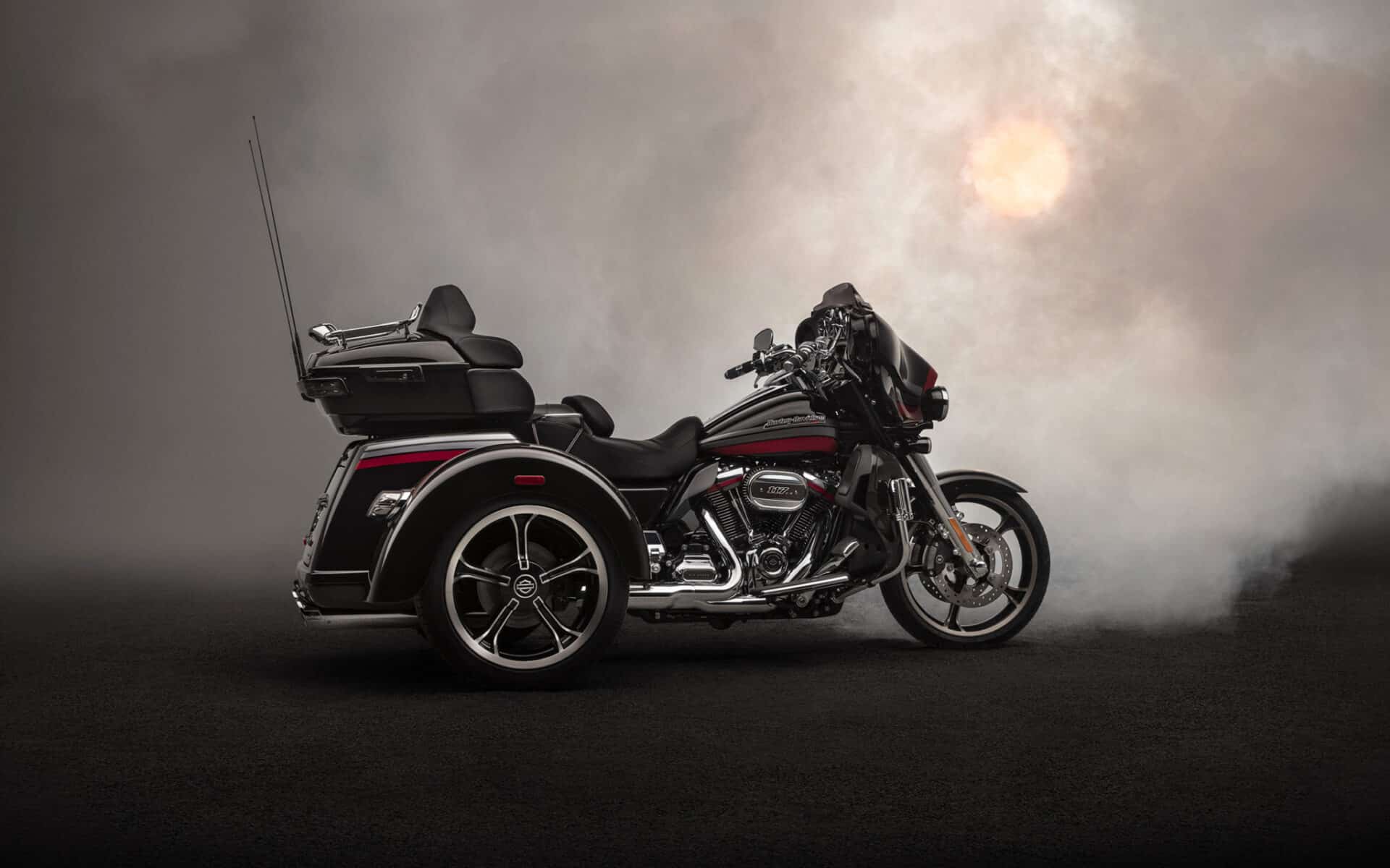 Harley-Davidson 2020: nowy Lowe Rider S, CVO Tri Glide i elektryczny LiveWire